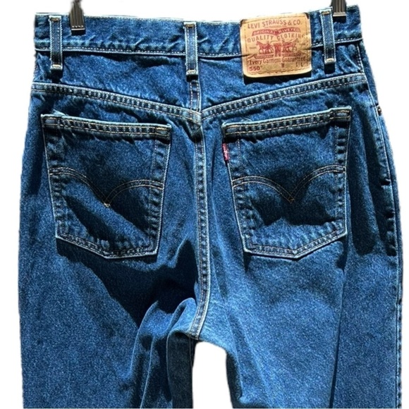 🌻VINTAGE Levi's Women's 550 Cotton Relaxed Fit Tapered Leg Jeans - Picture 2 of 10